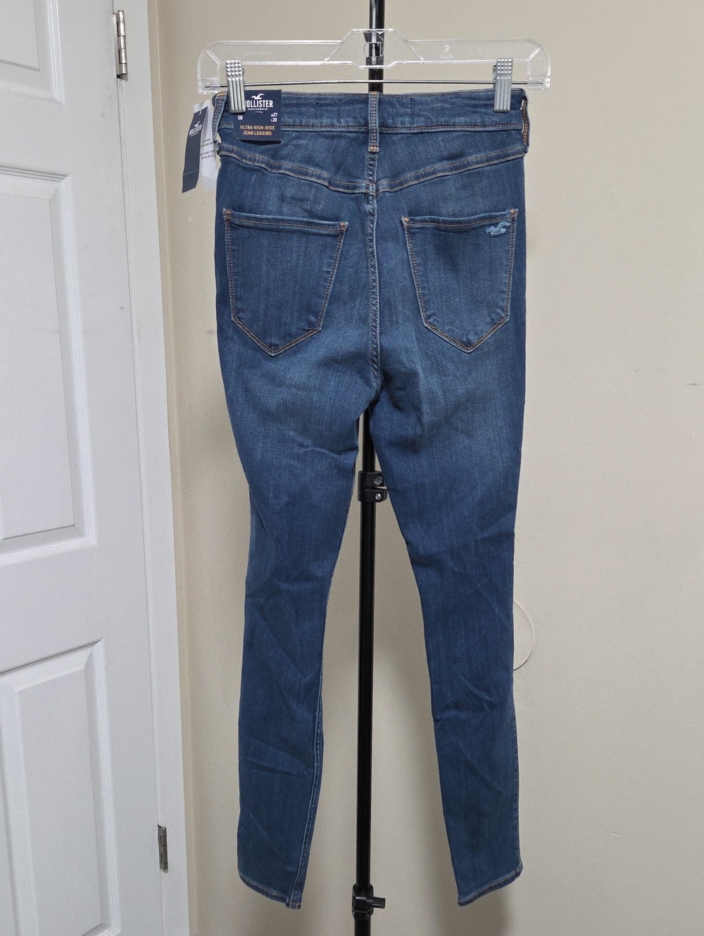 Nwt Hollister Distressed Mid-Blue High-Rise Skinny Jeans - Picture 4 of 8